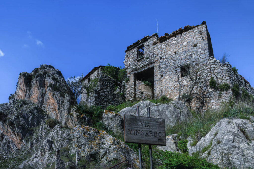 San Severino Di Centola Alla Scoperta Del Borgo Fantasma Del Cilento