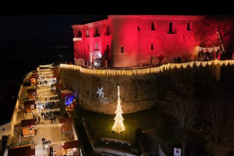 Scopri La Magia Del Natale Al Castello Di Gesualdo Un Esperienza Unica