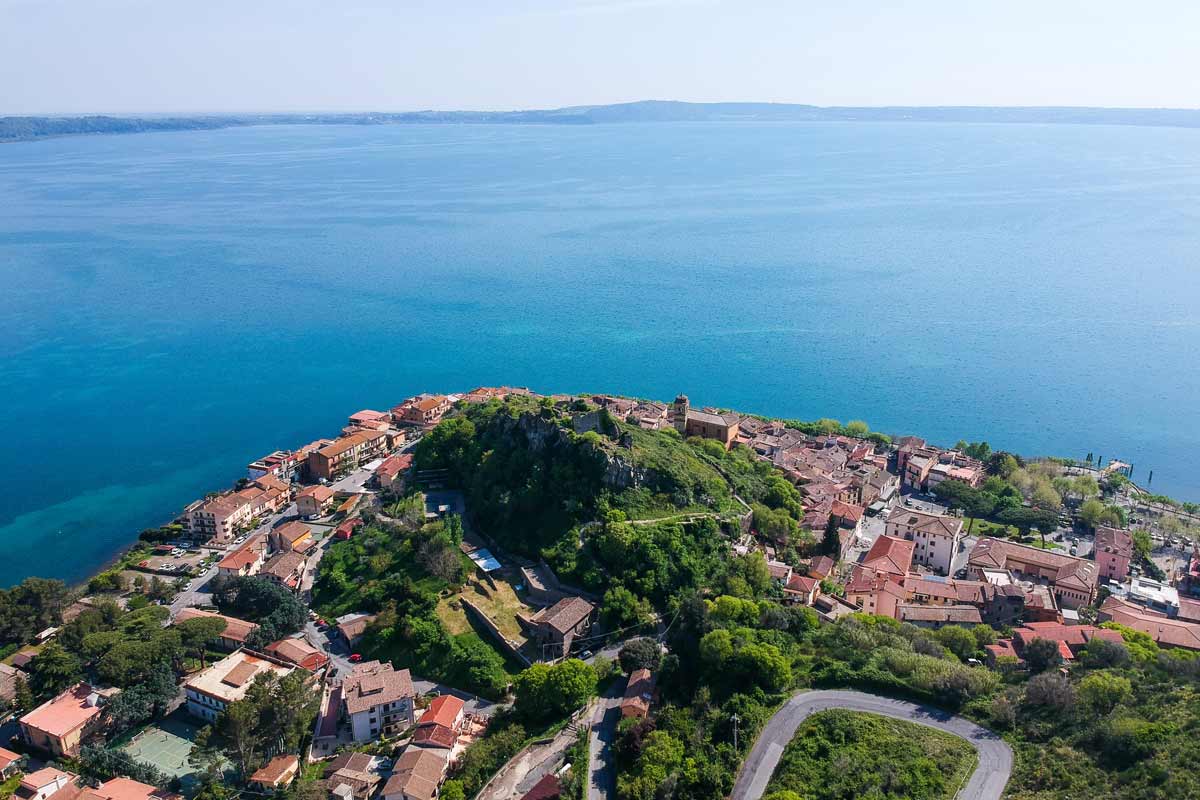 Trevignano Romano sul lago di Bracciano