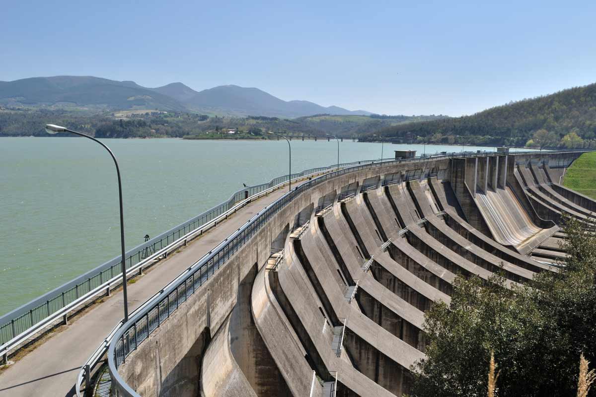 diga al lago di Corbara