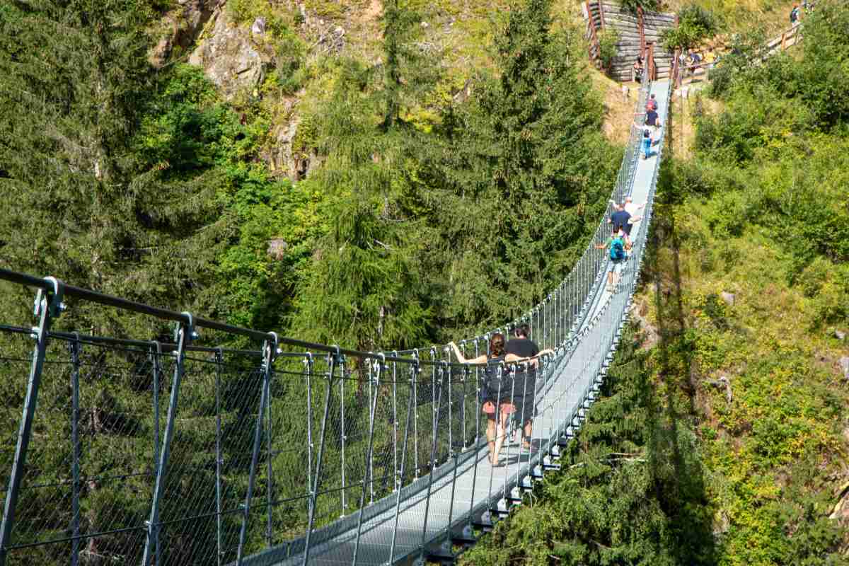 Ponte Tibetano in Val di Rabbi