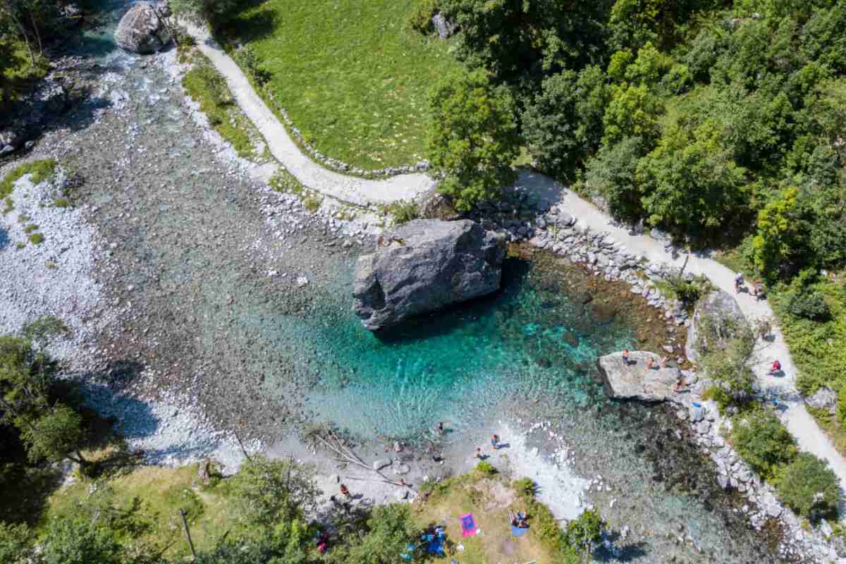 vista aerea del Bidet della Contessa nella Val di Mello