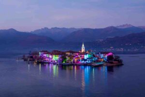 isole di luce, lago Maggiore