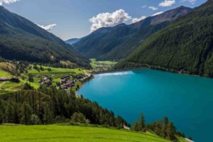 Lago di Vernago