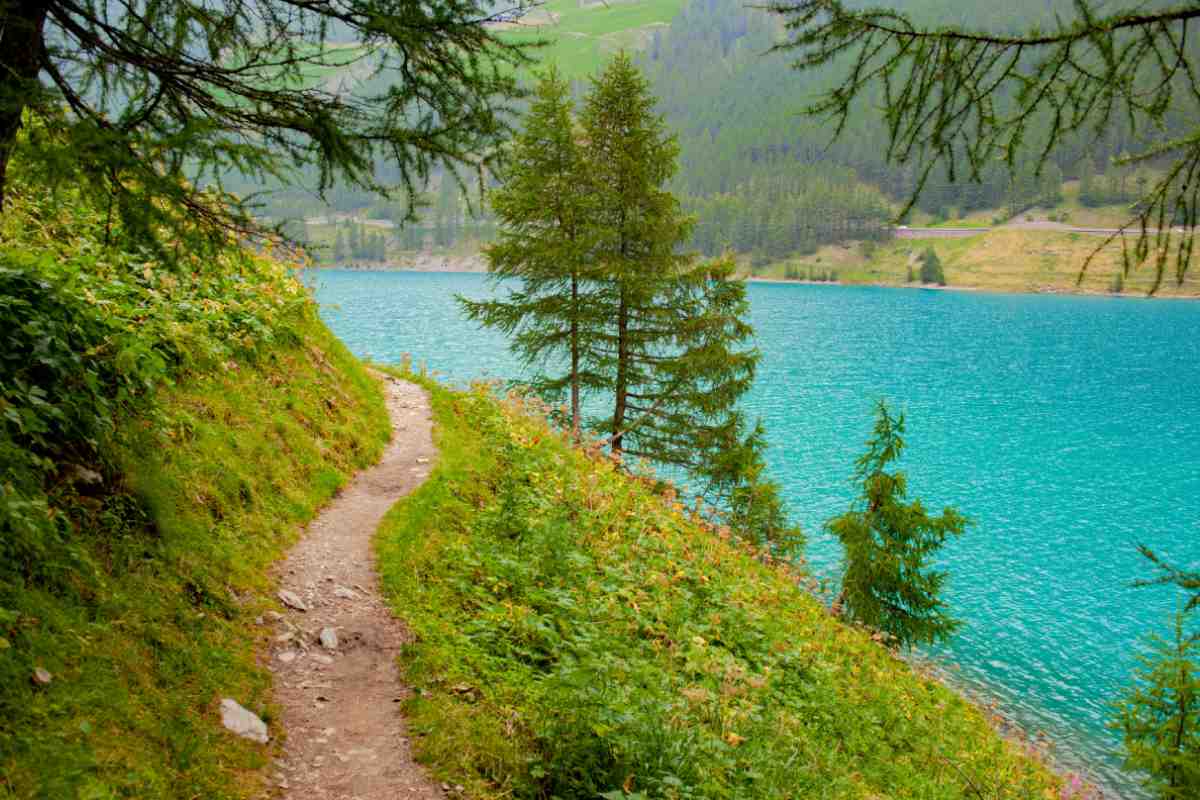 sentiero al lago di Vernago