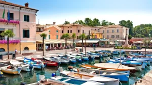 Bardolino, borgo sul lago di Garda